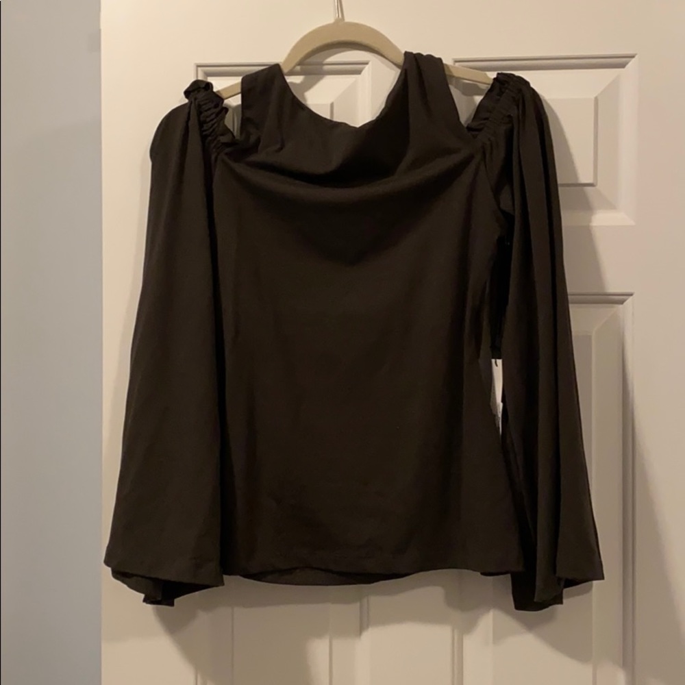 Off the shoulder hunter green NWT Top from Monkees
